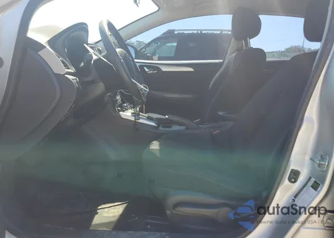 2017 Nissan Sentra S из США, поврежденный, VIN 3N1AB7AP8HY208795